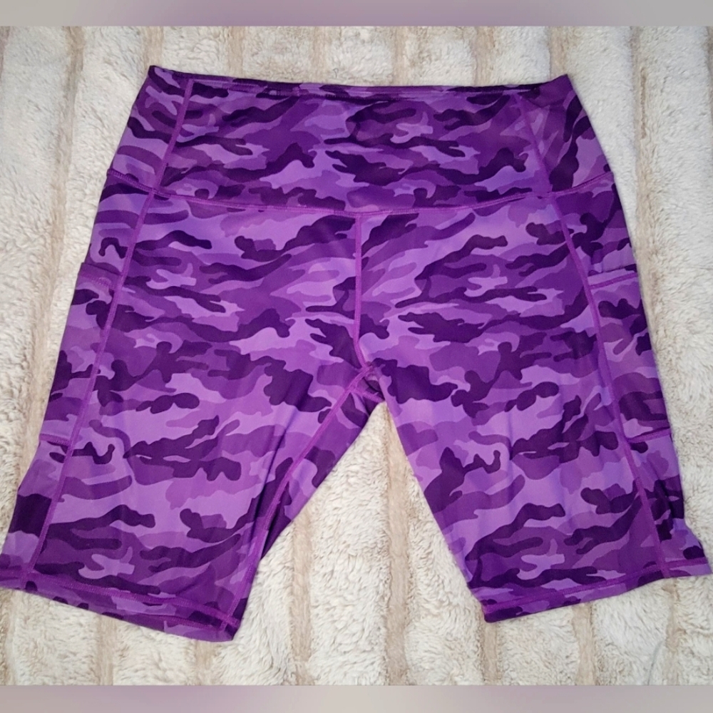 Oalka tummy control waistband, purple Camo XXL athletic/yoga shorts, w/3 pockets
